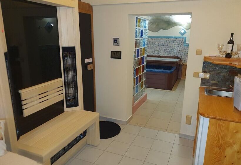 بنسيون Resort Svět