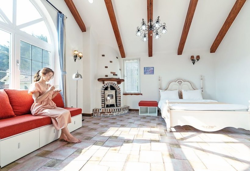 ペンション Sotto Voce