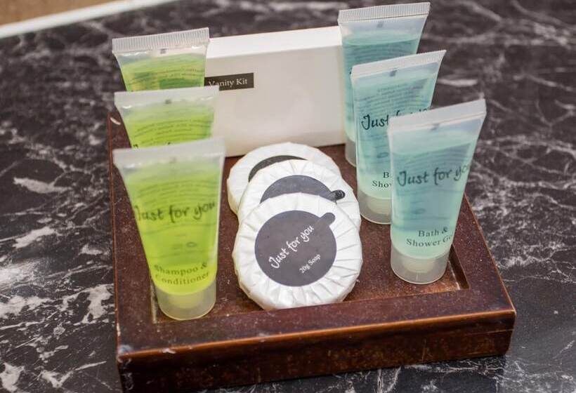 Пансион The Manor Guest House