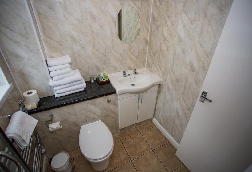 Пансион The Manor Guest House