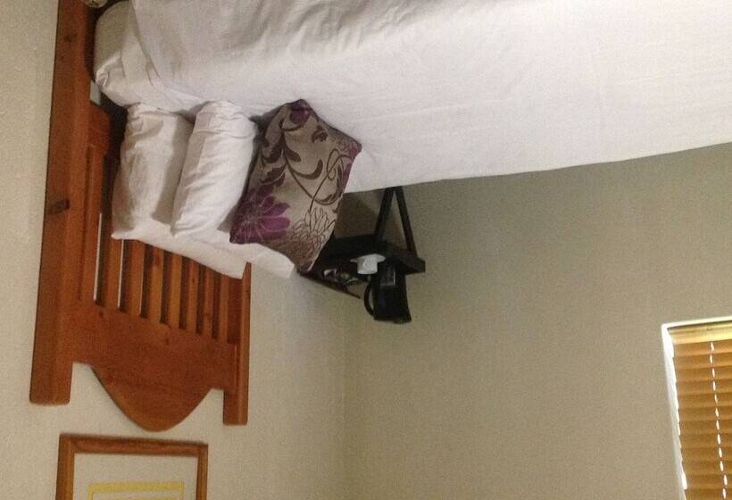 بنسيون Utopia Guest House