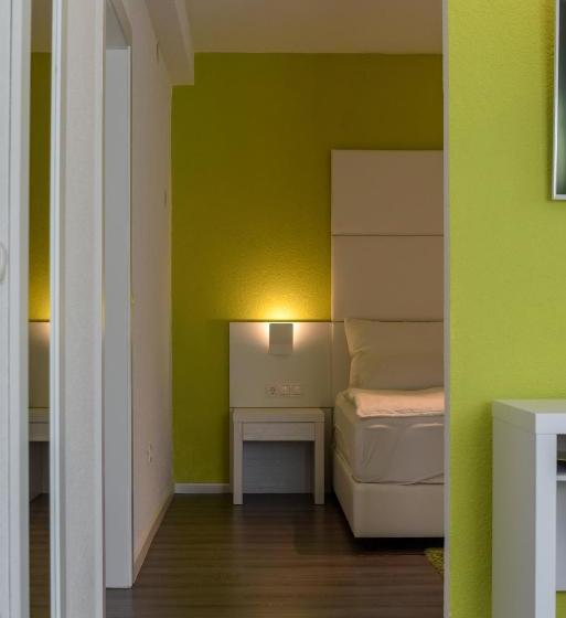 פנסיון Villa Lika