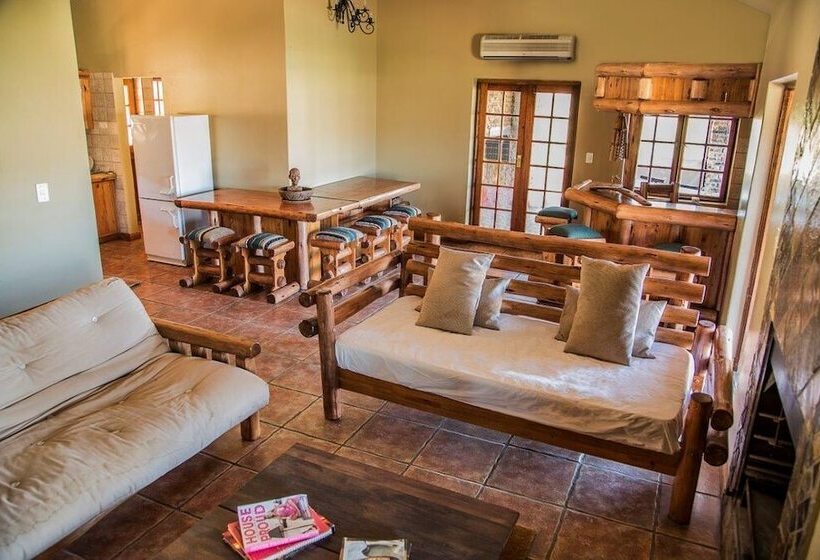 פנסיון Wolfkop Guesthouse