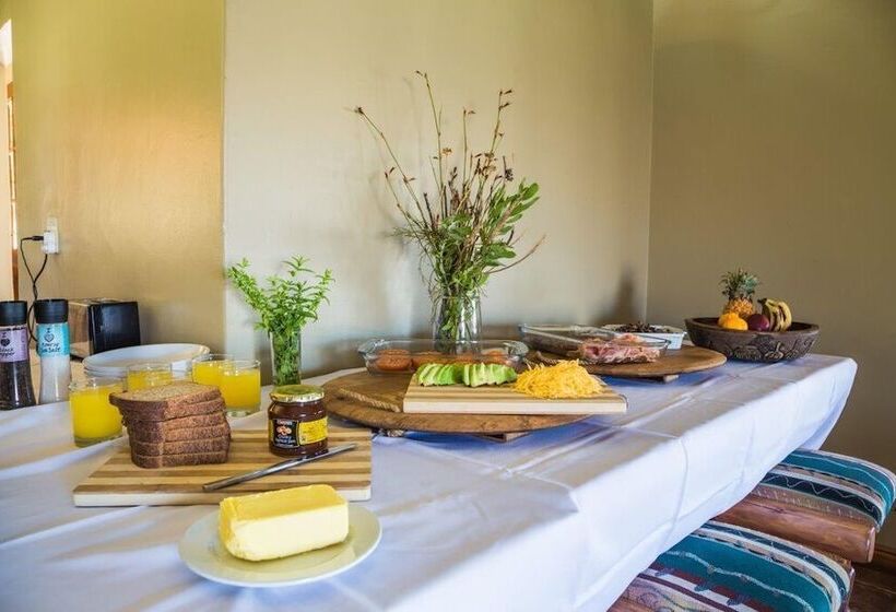 פנסיון Wolfkop Guesthouse