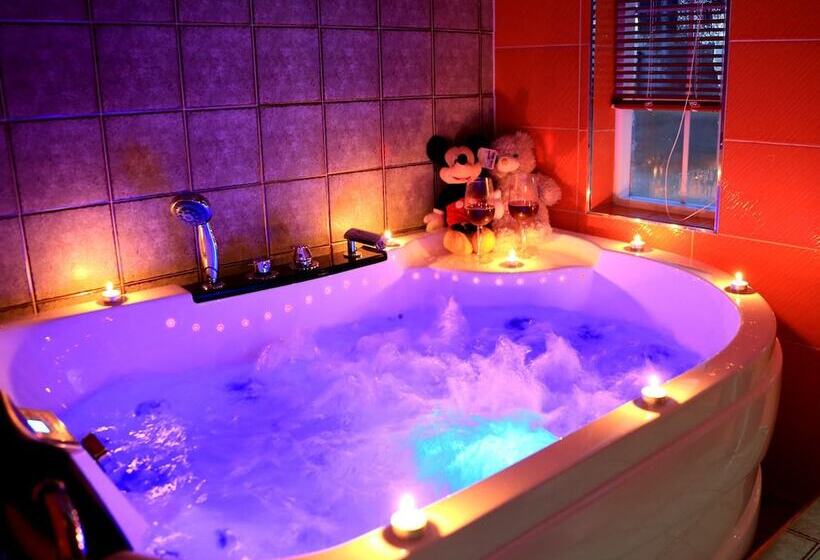 Pension Cafe Yoon & Park