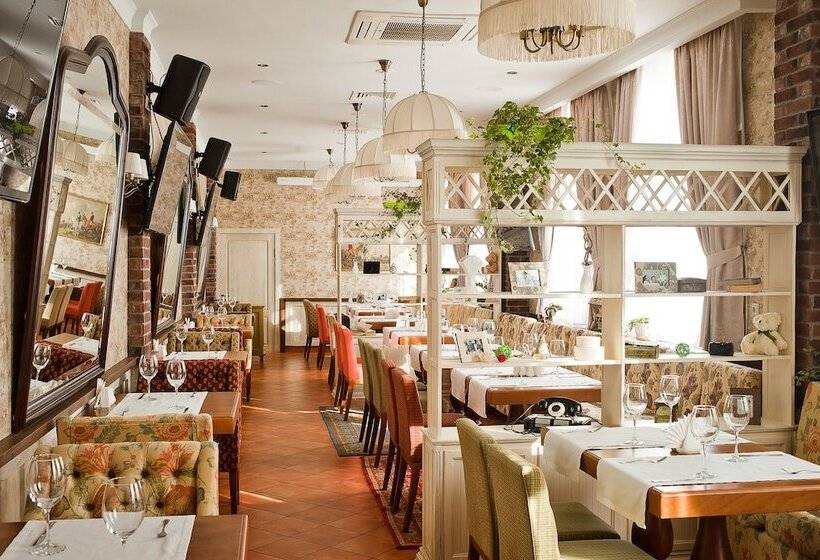 استراحتگاه Country Club White Horse