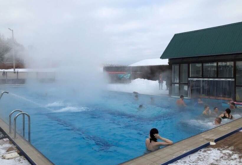 استراحتگاه Country Club White Horse