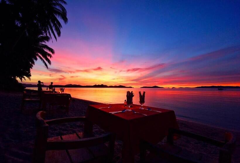 استراحتگاه Sunset Colors