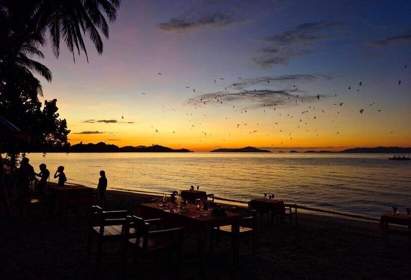 استراحتگاه Sunset Colors