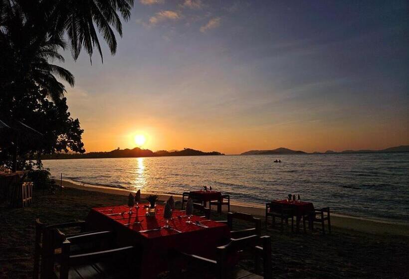 استراحتگاه Sunset Colors