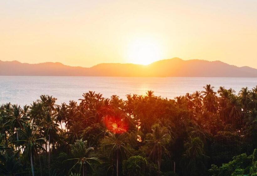 استراحتگاه Sunset Colors