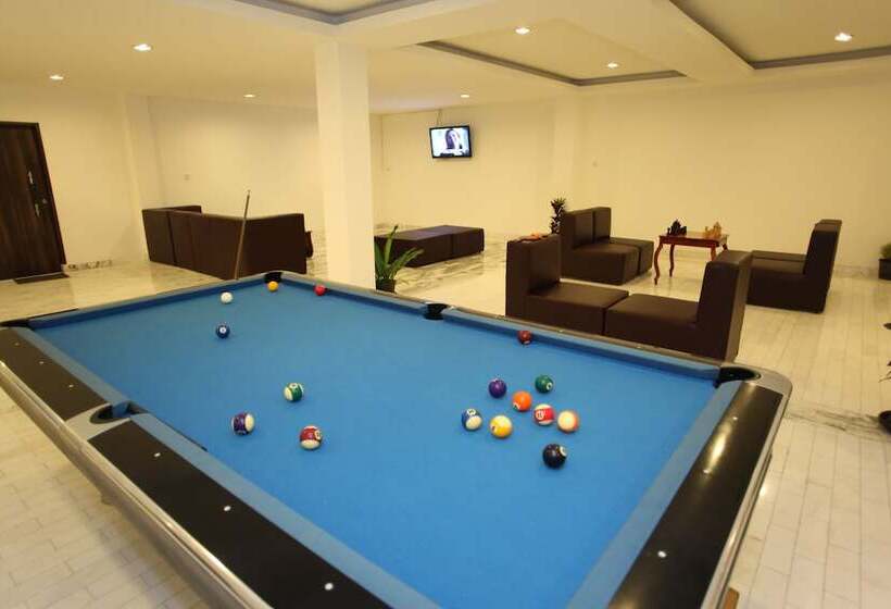 Отель The Highland Park Resort Bogor