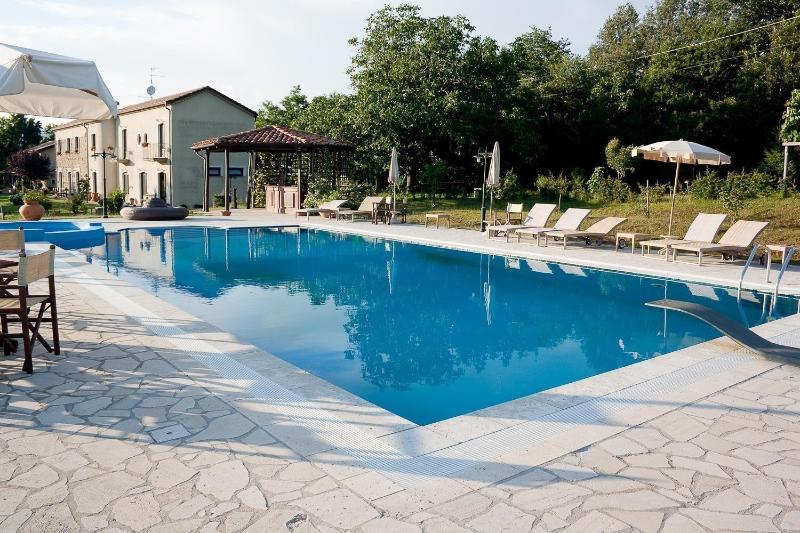 La Rosa Nel Bicchiere