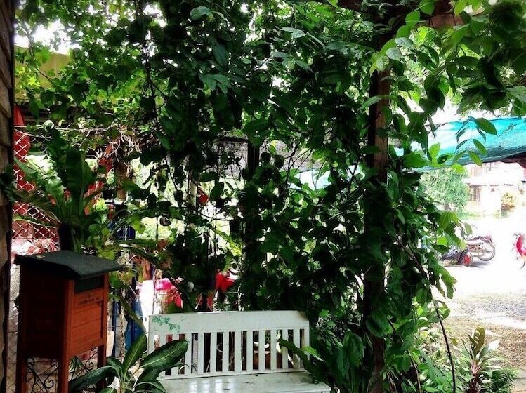 Baan Somlim Homestay   Hostel