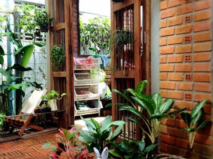Baan Somlim Homestay   Hostel
