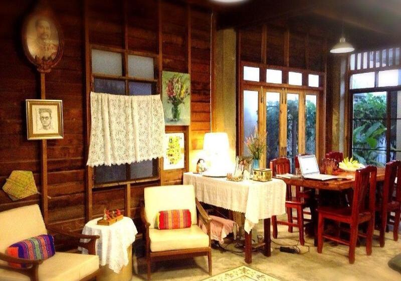 Baan Somlim Homestay   Hostel