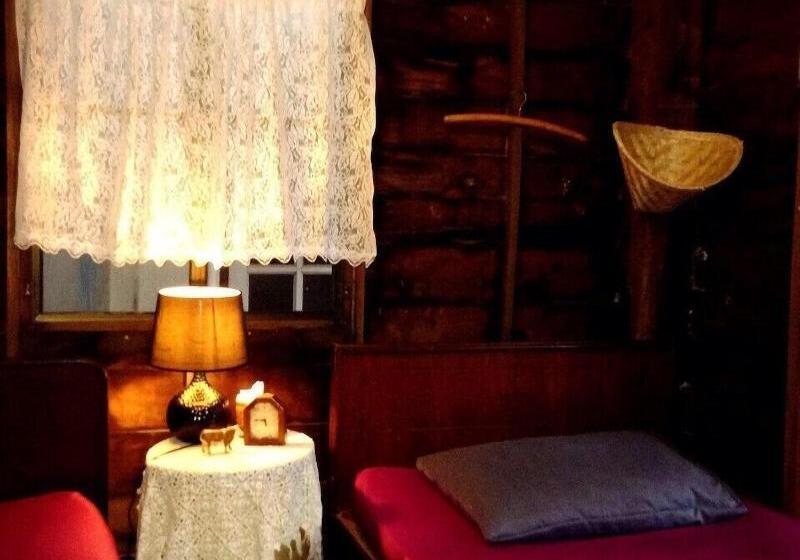 Baan Somlim Homestay   Hostel