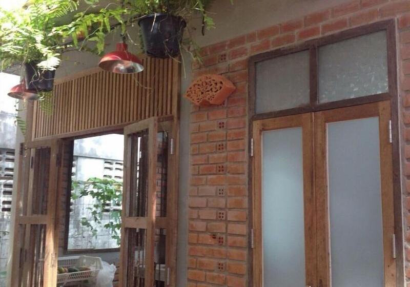 Baan Somlim Homestay   Hostel