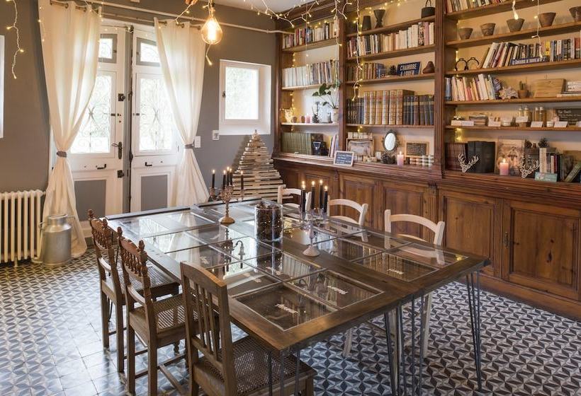 مبيت وإفطار Baccara Lodge