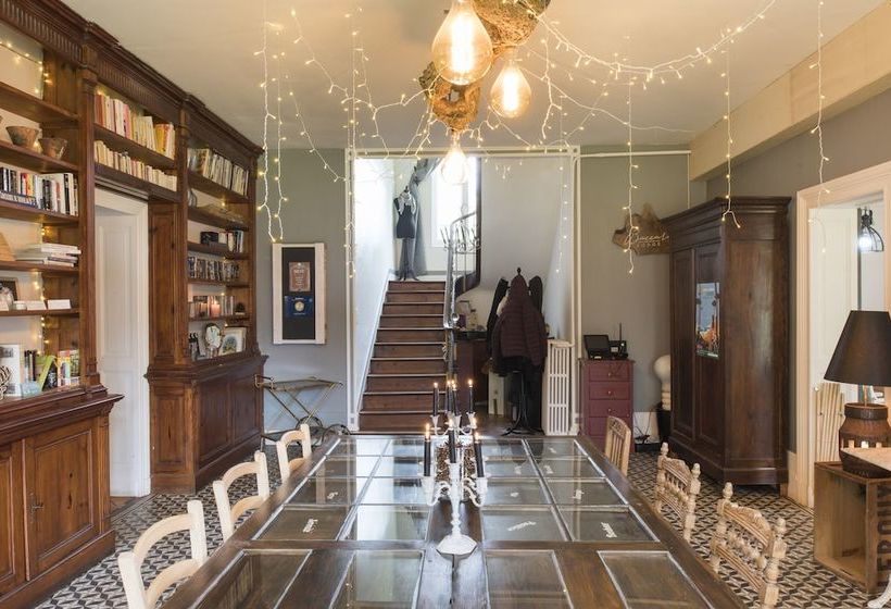 مبيت وإفطار Baccara Lodge