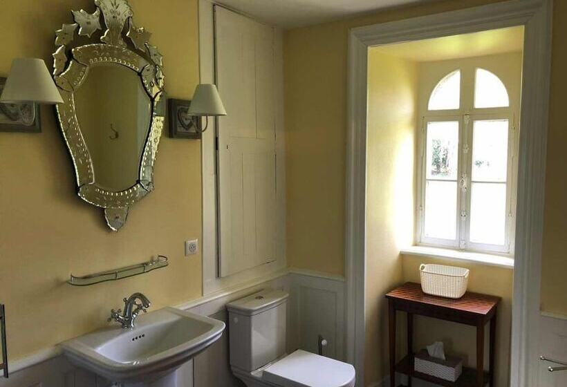 ベッドアンドブレックファースト Chambres D Hotes Chateau De La Croix Chemin