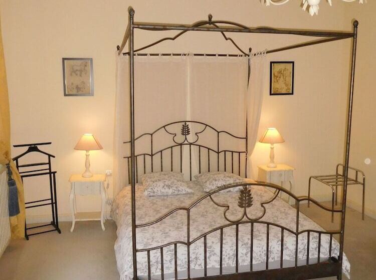 ベッドアンドブレックファースト Chambres D Hôtes Château De Courcelette