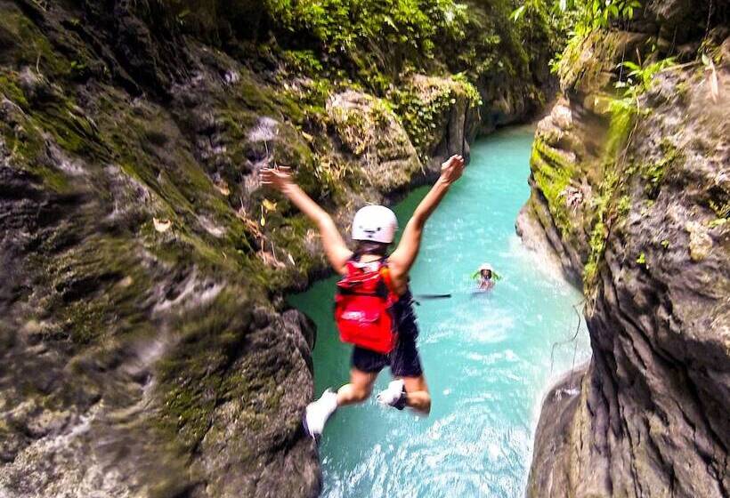 민박 Granada Beach Resort  Adults Only