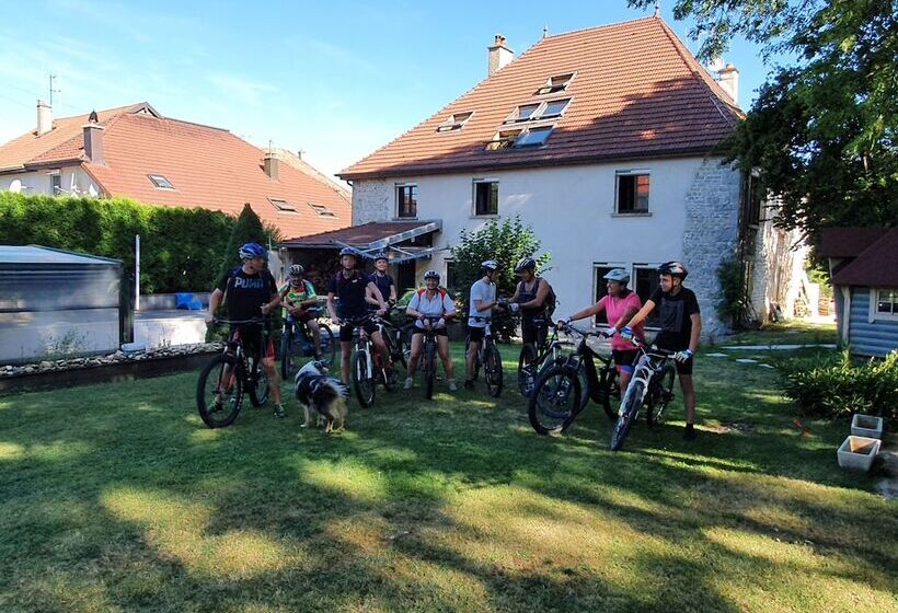 Bed and Breakfast Les Jardins D Armance