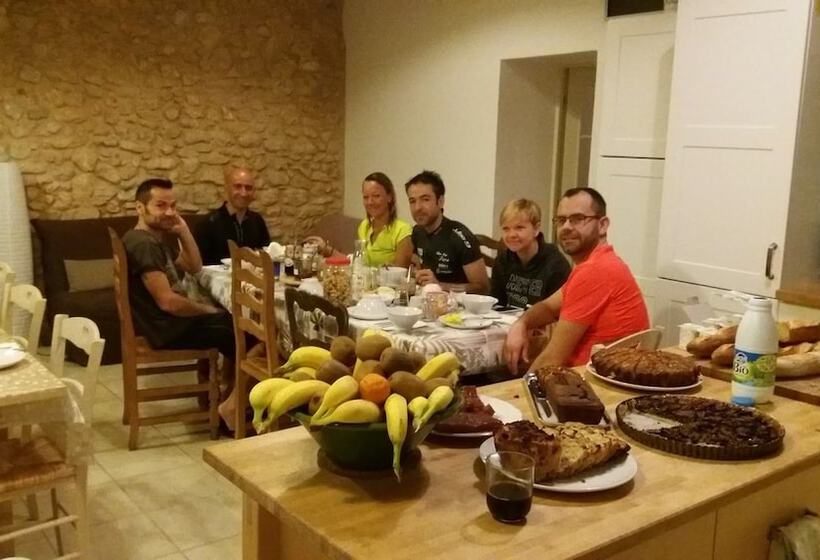 ベッドアンドブレックファースト Loucardalines