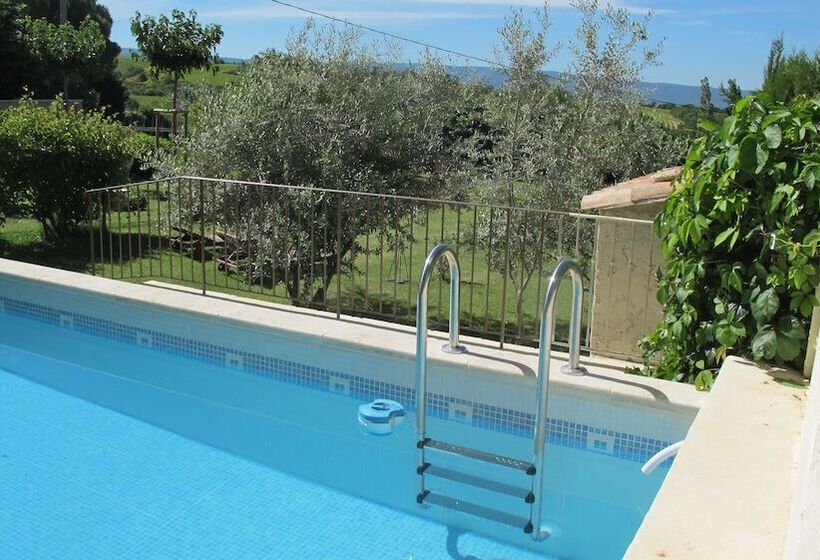 ベッドアンドブレックファースト Loucardalines