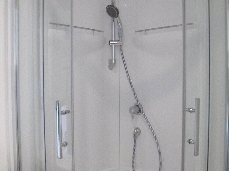 ベッドアンドブレックファースト Loucardalines