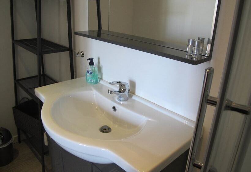 ベッドアンドブレックファースト Loucardalines