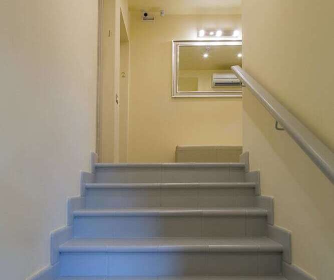 مبيت وإفطار Via Naldini N 61