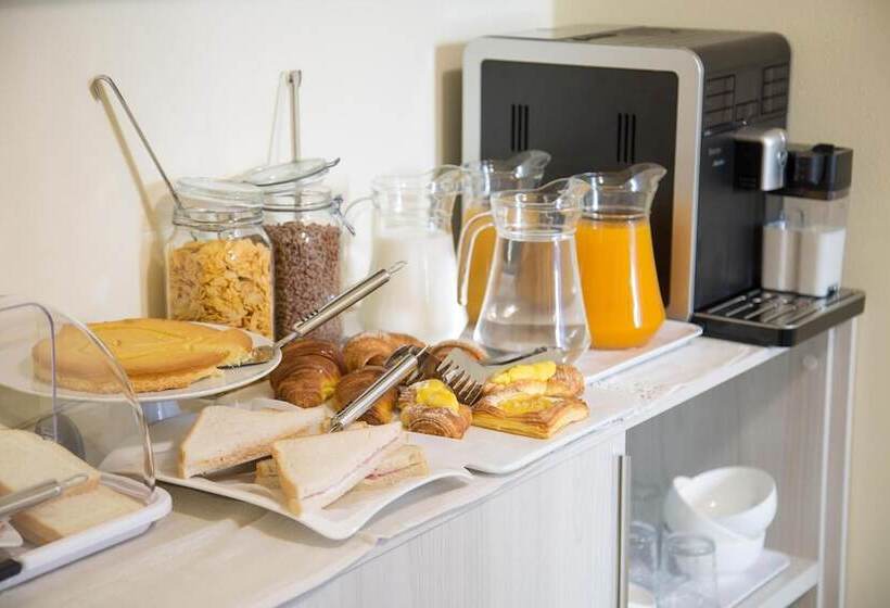 مبيت وإفطار Via Naldini N 61