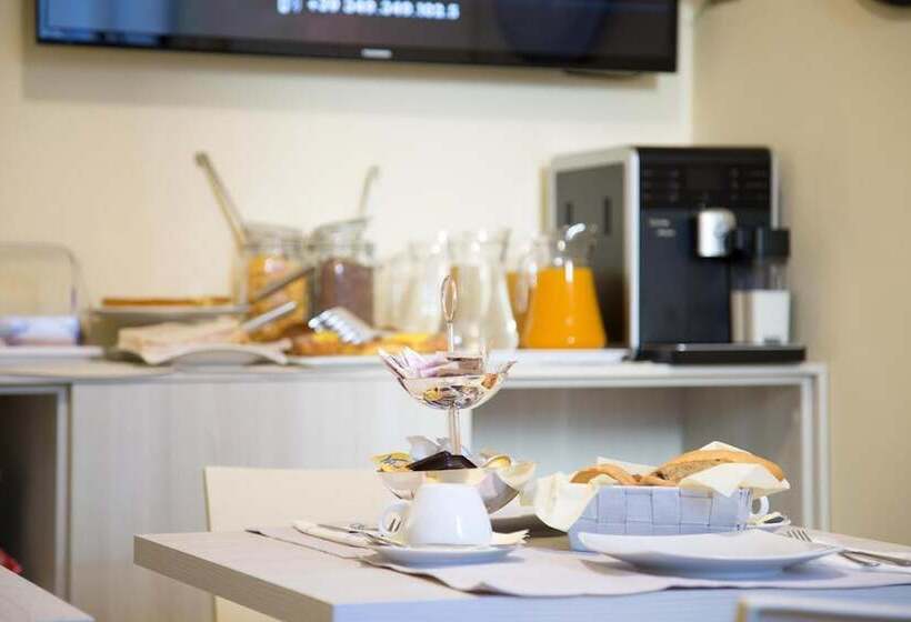 مبيت وإفطار Via Naldini N 61