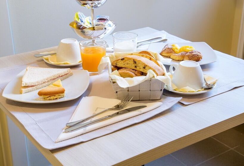 مبيت وإفطار Via Naldini N 61