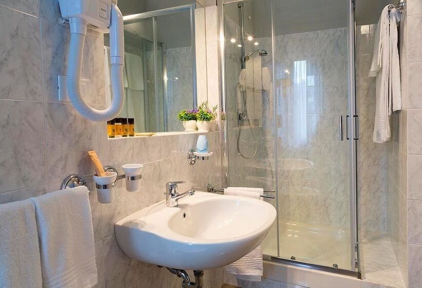 مبيت وإفطار Via Naldini N 61