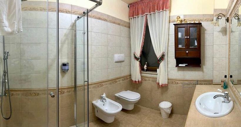 مبيت وإفطار Villa Ulivi