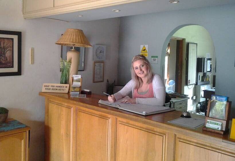 Everglades Hotel & Conference Centre