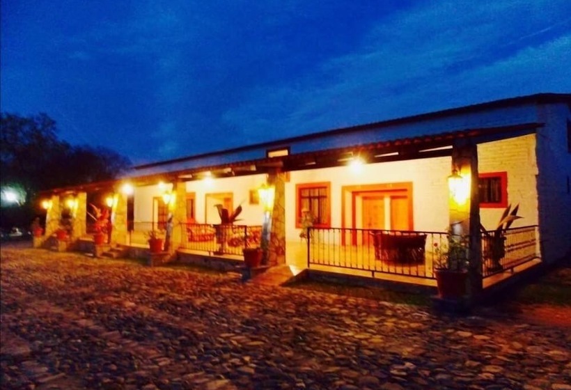 Guamúchil Parque Acuático & Cabañas