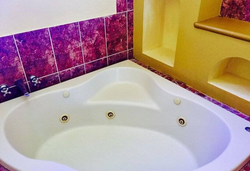 Guamúchil Parque Acuático & Cabañas