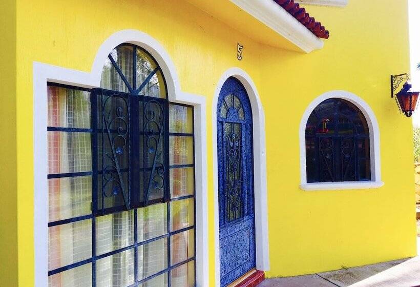 Guamúchil Parque Acuático & Cabañas