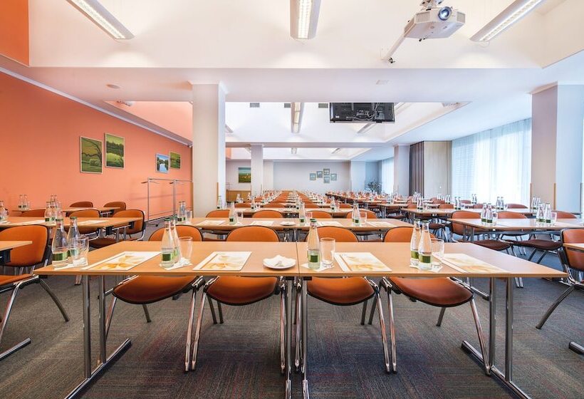 בית מלון כפרי Akademie