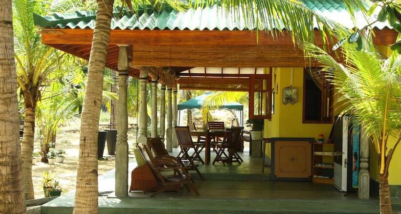 Отель Alankuda Beach Resort