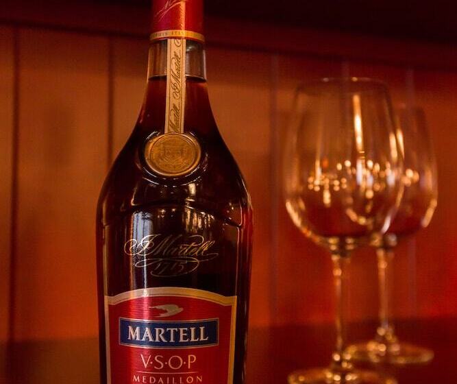 בית מלון כפרי Altai Palace