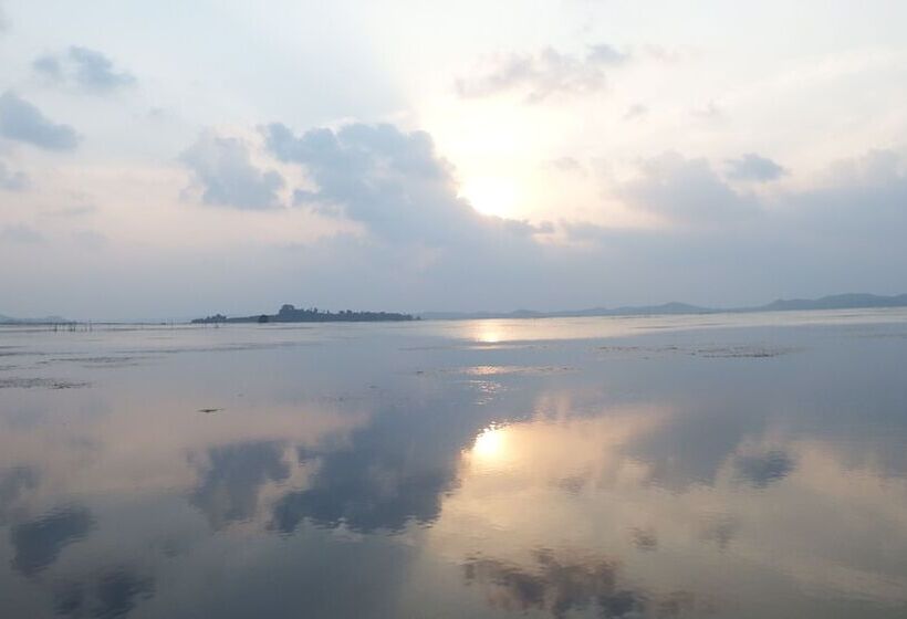 فندق Ao Thai Resort