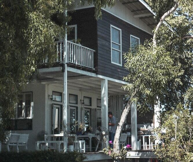 فندق Arthit Tara Lodge