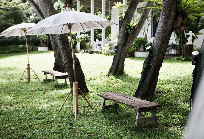 فندق Arthit Tara Lodge