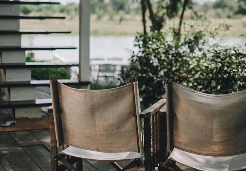 فندق Arthit Tara Lodge