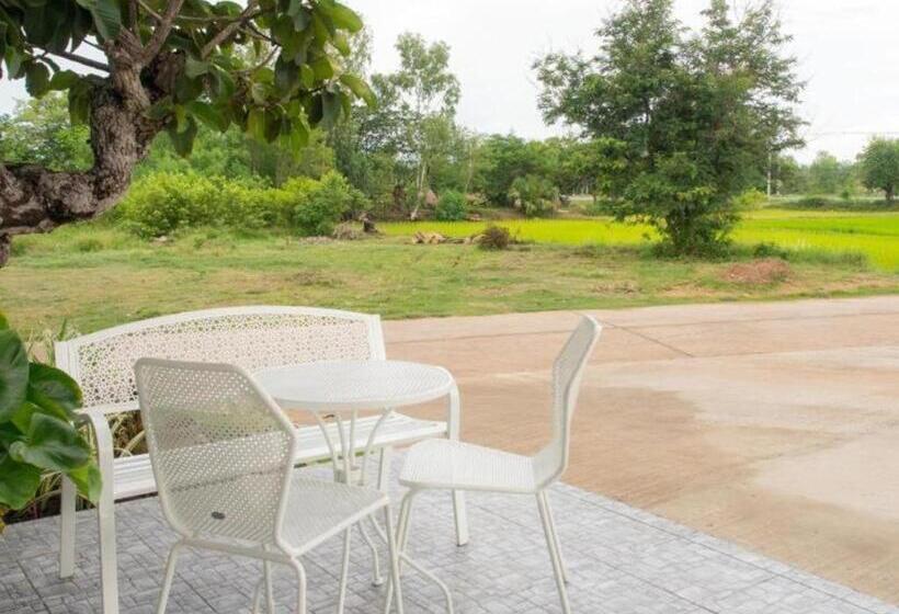 فندق Baan Kula Mahasarakam